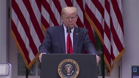 « jusqu'à la fin je cherchais à savoir ce que j'allais pouvoir dire, mais je ne sais pas. Donald Trump quitte sa conférence de presse après des ...