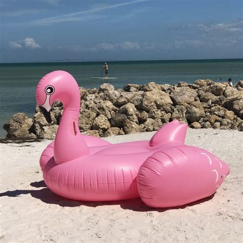 Equipped with a safety tow rope to ensure the safety of kids and prevent accidents. Inflatable Pool Float - Flamingo Float - Misty Daydream