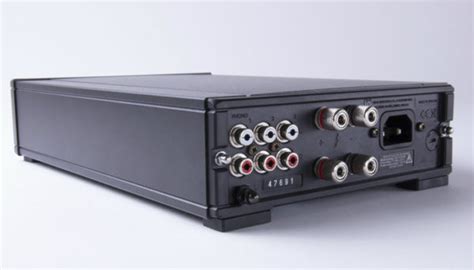 Rega Io Integrated Amplifier With Remote Control And Headphone Output