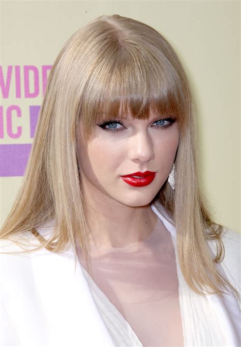 Taylor Swift Wore Red Lips At The Vmas Taylor Swift