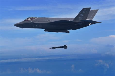 Lockheeds Sidekick Adds Increased Firepower To F 35 Fighters