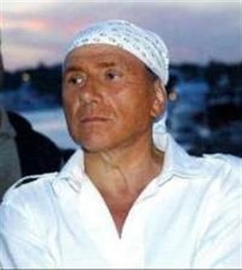 Italian prime minister silvio berlusconi way with women has been well documented. Silvio Berlusconi con la bandana: 18237 - Movieplayer.it