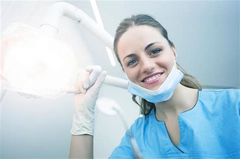 Professional And Personal Conduct Whats Expected Dentalnursing