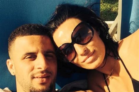 la doble vida de kyle walker su amante revela que tiene 2 hijos con él y que su esposa lo ignoraba