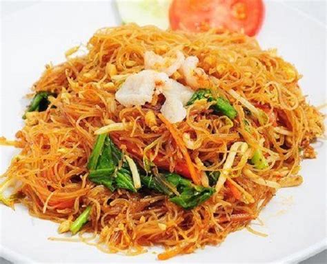 Itulah lima resep bihun goreng ala rumahan yang bisa kamu sajikan untuk keluarga. Resep Bihun Goreng Simple » Greatnesia