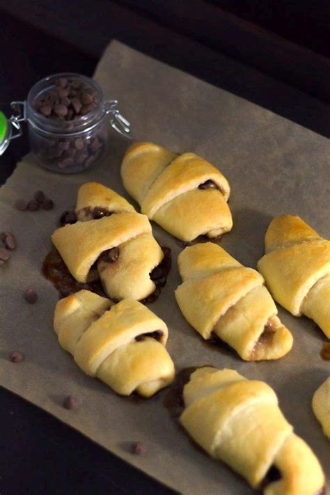 Spread the remaining frangipane on top of the croissants and sprinkle on the flaked almonds. Triple Berry and Chocolate Croissants at Spoonabilities ...