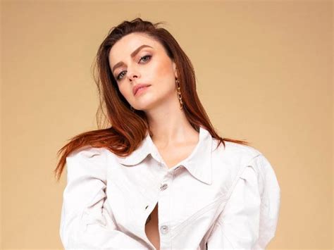 She is portrayed by christina toth. Sanremo 2021: Annalisa - "Dieci" (testo) — Gogo Magazine