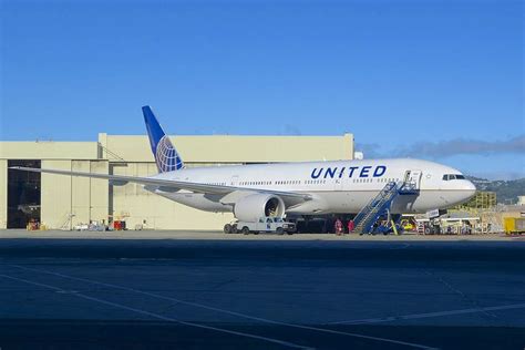 United Airlines Boeing 777 N784ua San Francisco Airport 2014 United