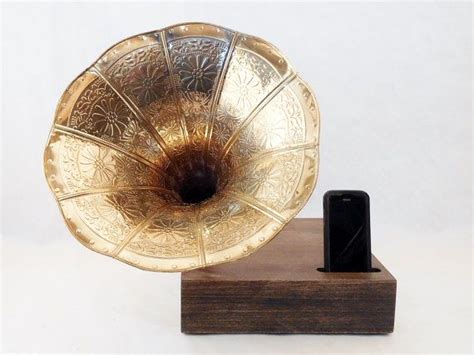 Acoustic Iphone Speaker Dock W Ornate Gold Antique Phonograph Etsy