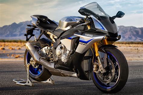 Three years after its introduction, minor changes have made the yamaha r1m faster, easier former mcn senior editor, matt wildee had the opportunity to ride the 2018 r1m at its launch in february 2018 on track and soon after chief road. Ray Superbike: Yamaha R1M - Fastest R1 Ever Built