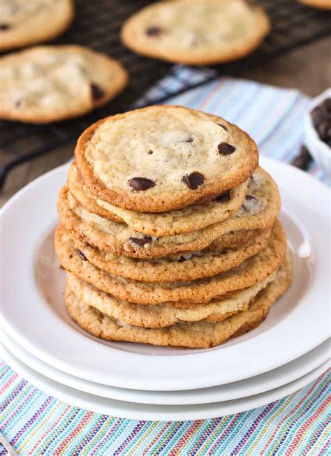 Thin And Chewy Chocolate Chip Cookies With Bisquick