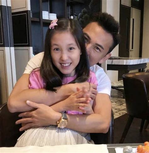Netizens Cant Decide If Kenix Kwok And Frankie Lams Year Old Babe Looks More Like Mum