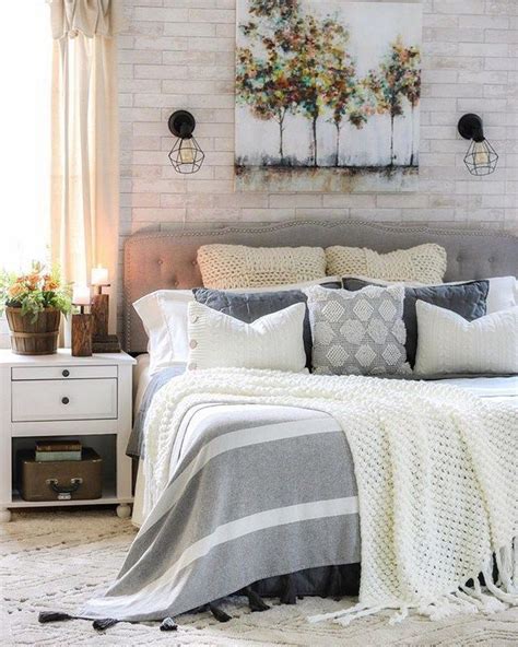 41 Attractive Farmhouse Bedroom Design And Decor Ideas You Must Check