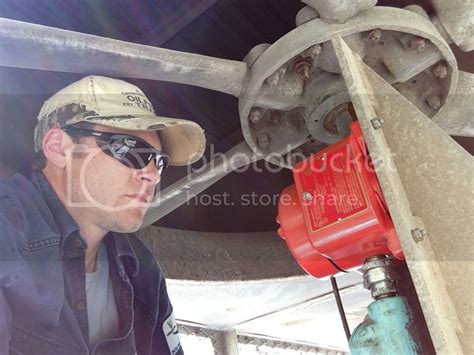 Bbb start with trust ®. A typical day in the life of an Oilfield Electrician ...