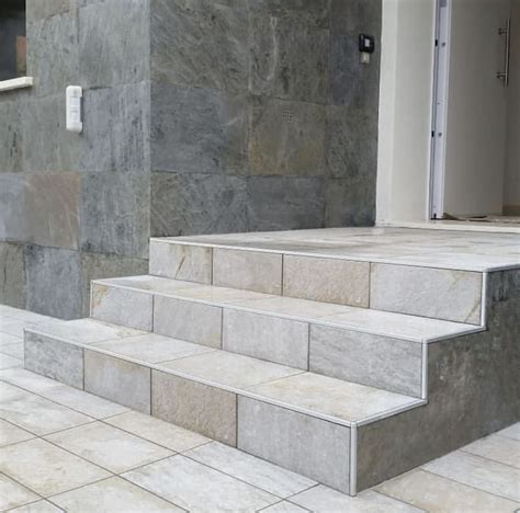 Minimalistic Finishes For Tile Edges And Corners Tile Edge Stairs