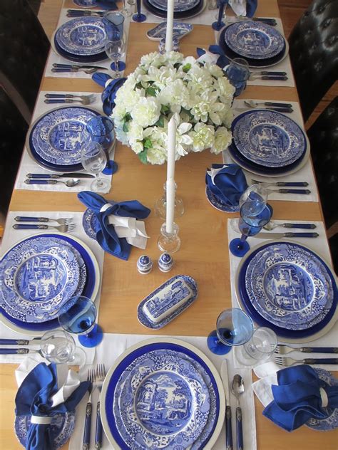 Making something special for an italian dinner table setting is like adding icing to a cake. The Welcomed Guest: Spode Blue Italian Casual Dinner Table