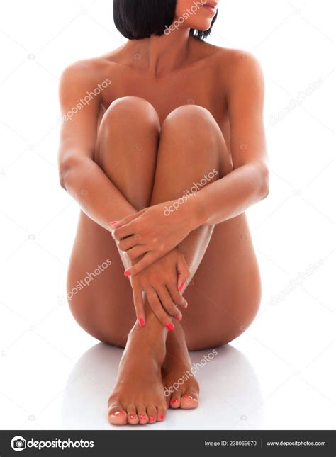 Sexy Mujer Desnuda Sentada Suelo Blanco Aislada Sobre Fondo Blanco Fotograf A De Stock