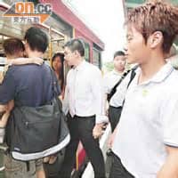 The site owner hides the web page description. Sun特搜：屯門狂減巴士幫港鐵谷客 - 太陽報