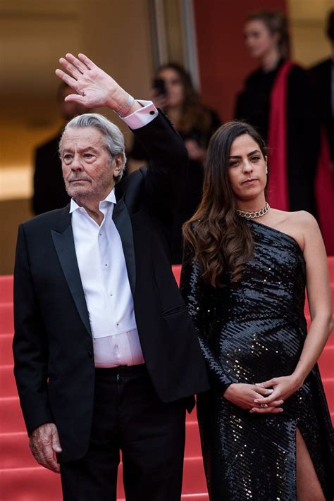 Photo Alain Delon et sa fille Anouchka Delon Montée des marches du