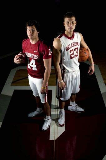Who are blake griffin parents? Sam Bradford & Blake Griffin #BoomerSooner I love these ...