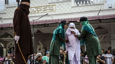 Malaysian Women Caned For ‘attempting Lesbian Sex The Week