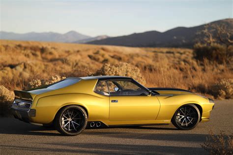 The amc javelin was a pony car built by the american motors corporation between 1968 and the javelin was a production version of one of the amx prototypes shown around the usa during the. Defiant! Prestone's Cutting-Edge 1972 Javelin AMX! - Hot ...