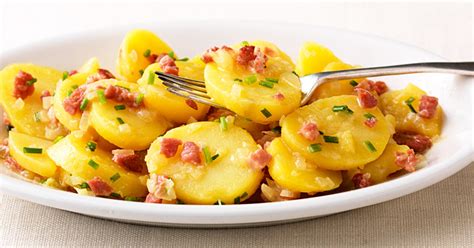 Schwäbischer Kartoffelsalat mit Speck Rezept