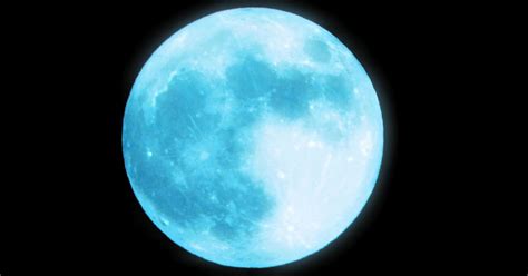 2012年12月の皆既月食。 30分ごとに撮影。 赤銅色の月の周りに地球の影があるのがわかる=大阪市 「私たちはどこから来たのか」で書き始めた連載は1年間の心づもりだったが、皆さんの声で1年延長となった。 ありがとうございました。 【スーパームーン2020】ブルームーンと皆既月食の奇跡の共演 ...