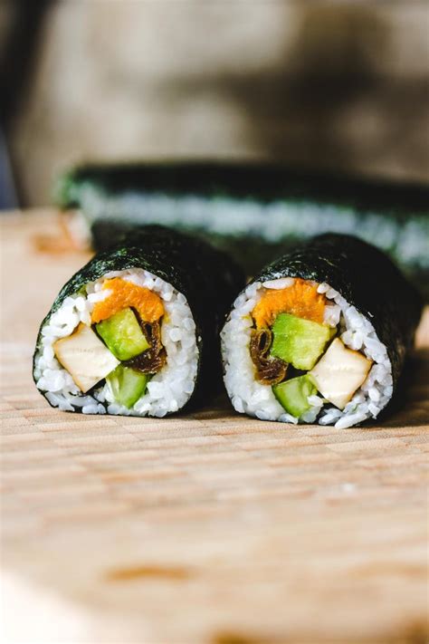 vegan-take-away-sushi-rolls - Best of Vegan
