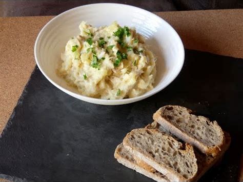 2 lomos de bacalao desalado. Cómo cocinar Brandada de bacalao casera | Cocina