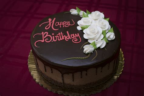 .photo on a birthday cake., let create meaningful gifts with birthday cake frame photo to send to relatives and friends on special birthday in seconds. Divya Birthday Cake Photos : Roses Birthday Cake For divya janu : 2020 popular 1 trends in ...