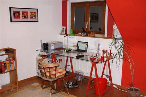 Bildschirmhalterung für schreibtisch, die den handlungsspielraum erhöht und ordnung schafft optimierung der ergonomie durch anpassung der betrachtungswinkel, der höhen und der drehungen. Mein neuer Schreibtisch | Hardware | Galerie | MacTechNews.de