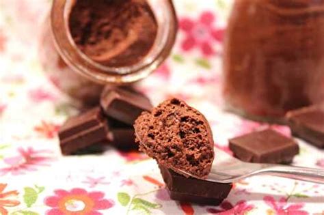 Mousse légère au chocolat sans jaune d oeuf de Eva Cuisine et ses