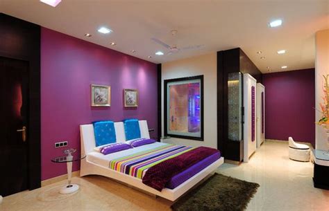 Purple seems to stir up strong emotions: How To Decorate A Bedroom With Purple Walls