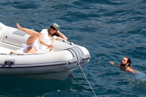 Heidi Klum Topless Candids On A Yacht In Capri NSFW Hot Celebs Home