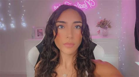 Warzone Streamer Calls Out Sexist Viewers Over Viral Tiktok “i Will
