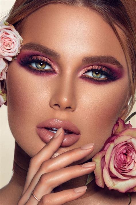 Aurora Nordstern Fandf In 2021 Photoshoot Makeup Beauty Girl Pink