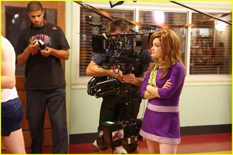Jane Levy And Allie Grant Scooby Doo Gang In Suburgatory