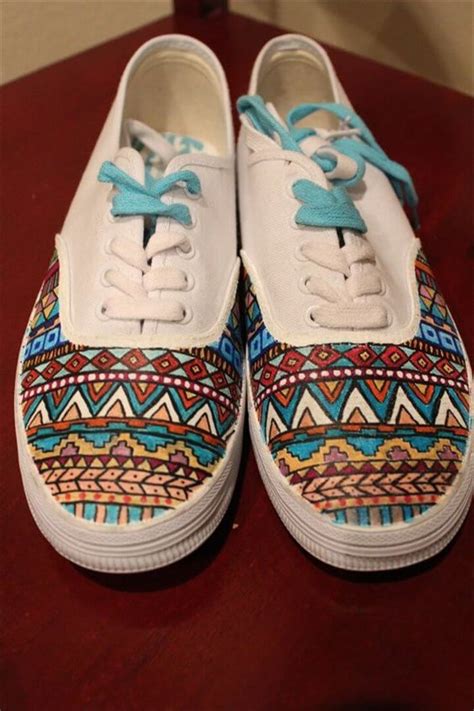 Print out your design on your paper as the directions say. 12 Gorgeous Hand-painted Shoe & Sneaker Ideas | DIY to Make