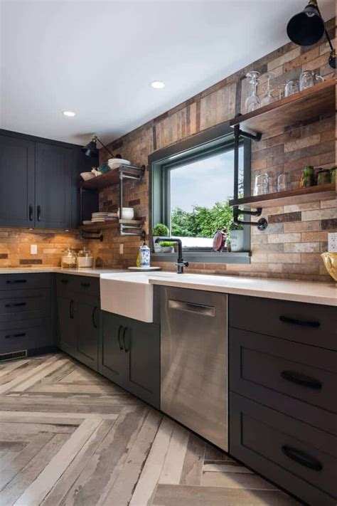 29 Beautiful Black Kitchen Cabinet Ideas To Try In 2021 2022
