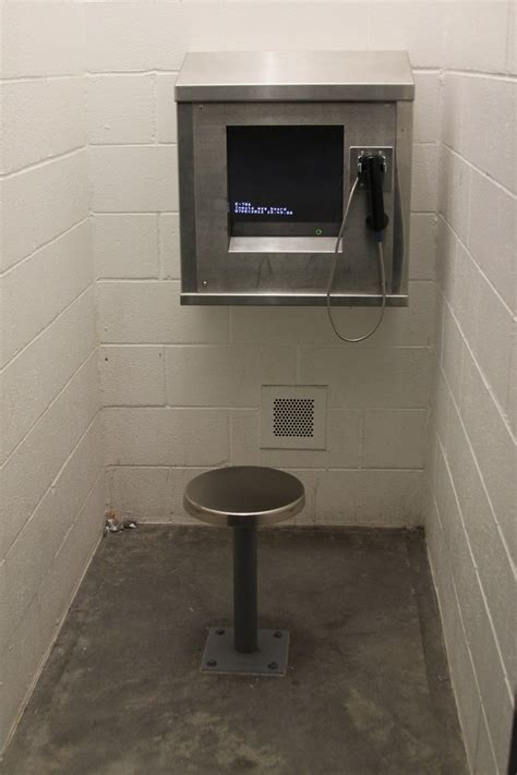 Groups object to housing immigration detainees in Pinal County jail