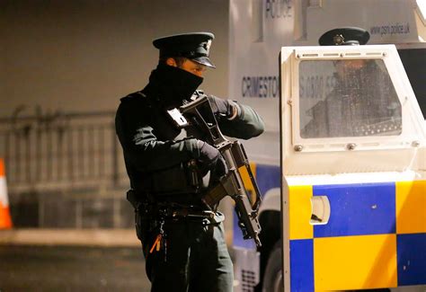 Shots Fired At Psni Officers In West Belfast Belfast Live