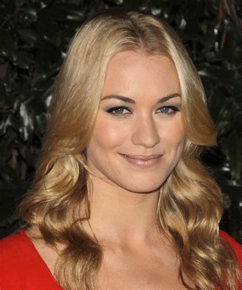 Yvonne Strahovski Hairstyles Hair Cuts And Colors