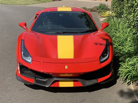 Le livre numérique (en anglais : Ferrari 488 Pista, Front Suspension lifter, Carbon Fibre ...
