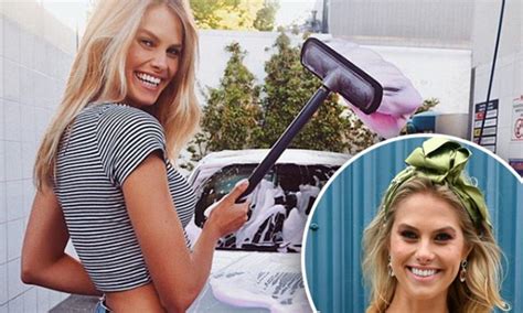 Natalie Roser Flaunts Svelte Form At Car Wash Daily Mail Online