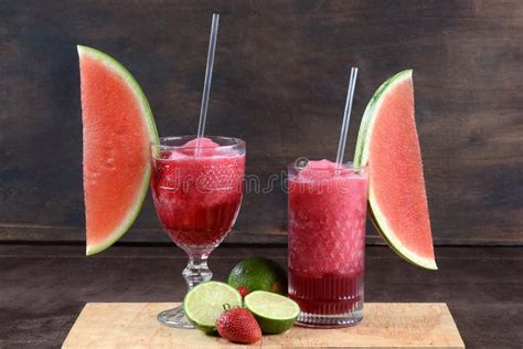 Natural Strawberry And Watermelon Red Fruit Juice Fresh Fruit Drink