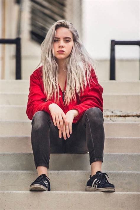 Billie eilish isn't your average pop star. Pin on *billie ellish
