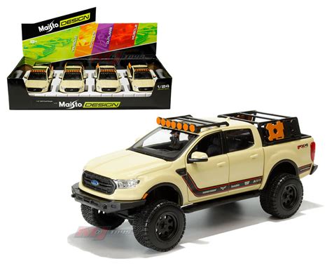 Maisto 124 2019 Ford Ranger Off Road Beige 127 Display Tray Set