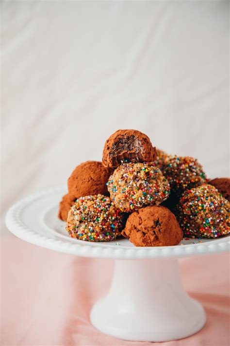 Birthday Cake Truffles With Cookie Crumbs Liv B