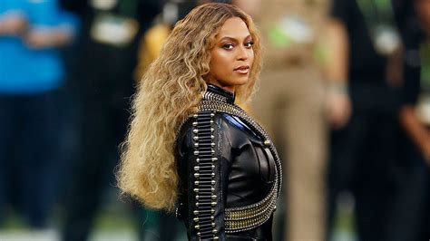 Tina Knowles Posts Picture Of Beyonces Real Hair Stylecaster